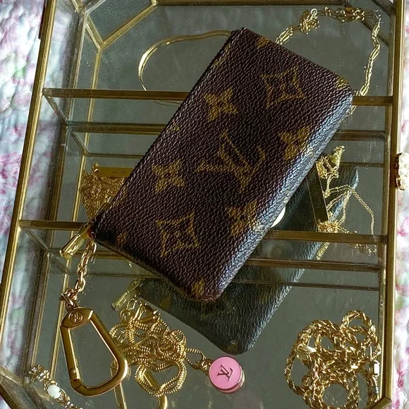Louis Vuitton Key Pochette Cles Wallet 🤎
